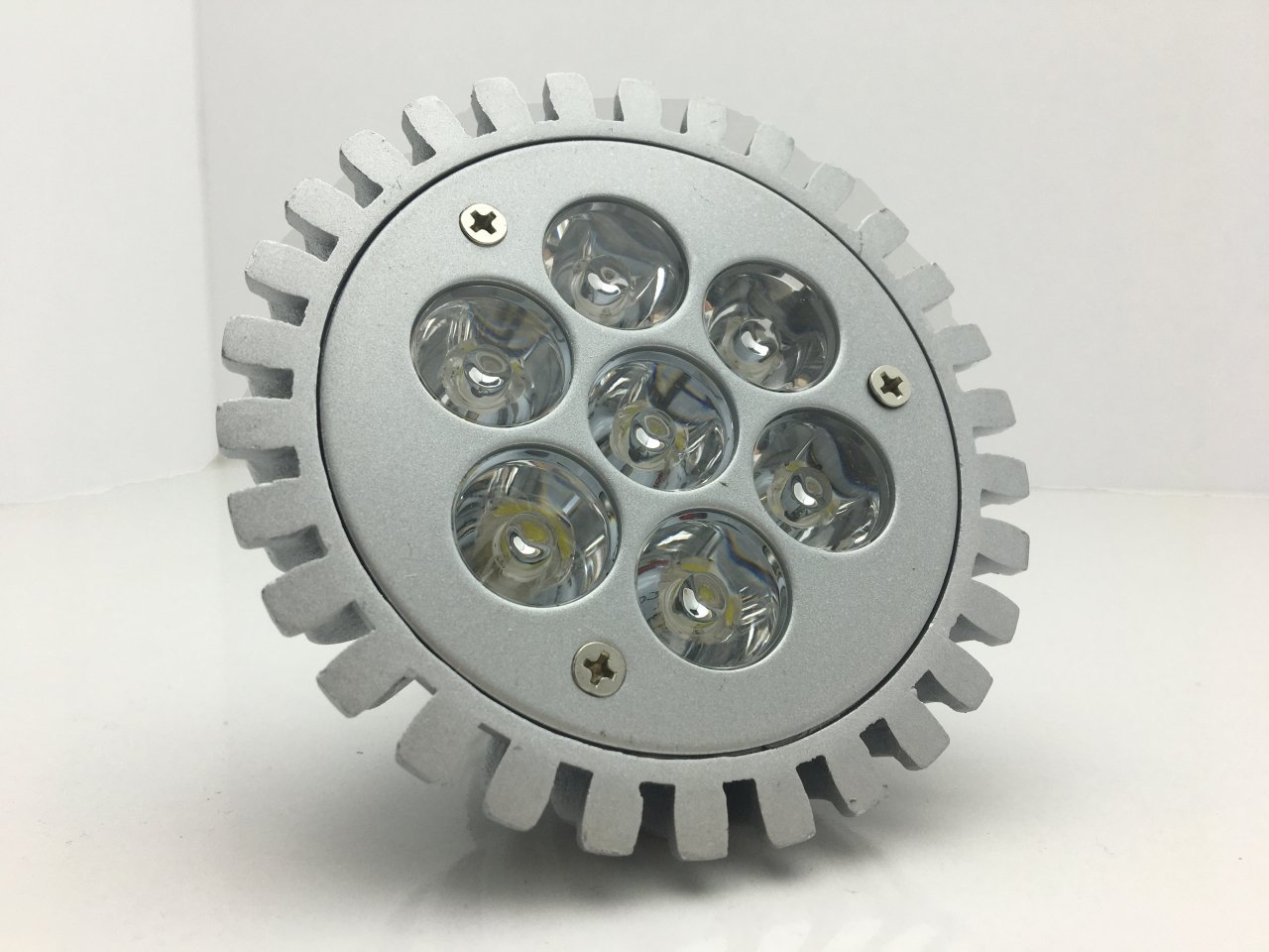 Fujika 7x1w Power Led Ampul Par30 Beyaz Işık